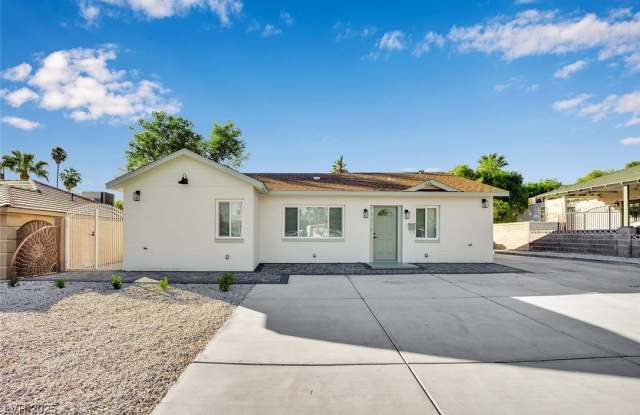 1616 Chapman Drive photos photos