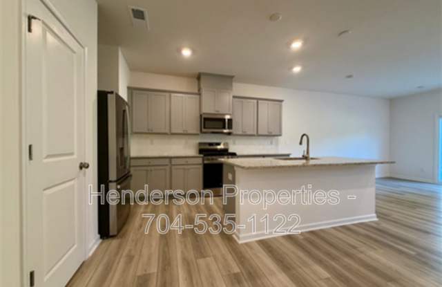 4035 Lawnview Dr Gallery 2
