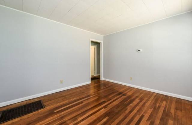 477 Lakeview Drive Gallery 4
