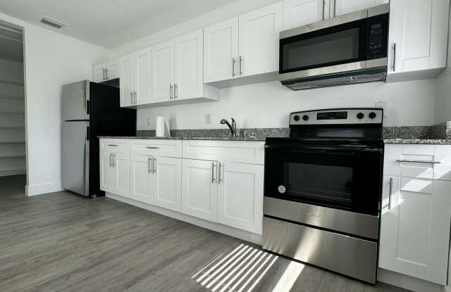 1833 Madison Street photos photos