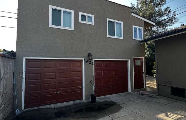 Fully Updated Spacious Studio Above Garages in Pasadena! photos photos