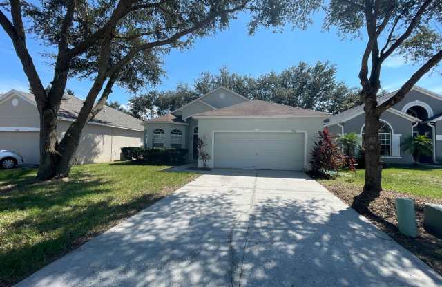 Robinson Hills: 3 bed/2 bath/2 Car Garage Home! - 7736 Senjill Court, Pine Hills, FL 32818