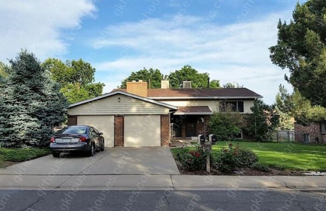 8224 Ames Way - 8224 Ames Way, Arvada, CO 80003