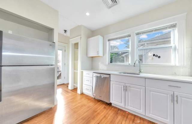 299-301 Alewife Brook Pkwy. photos photos
