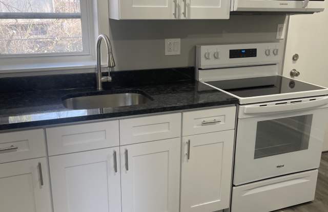 535 Moya Street photos photos