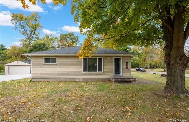 25616 W 10 Mile Road photos photos