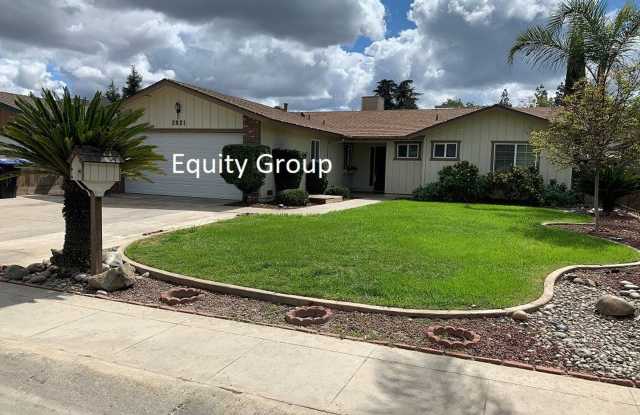 3 Bedroom home in SW Visalia! Updated flooring throughout, coming soon! photos photos
