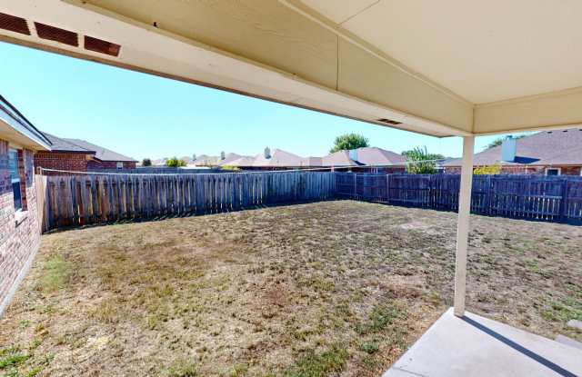Gorgeous one story 4 bedroom by Fort Hood with ALL TILE FLOORING Gallery 4