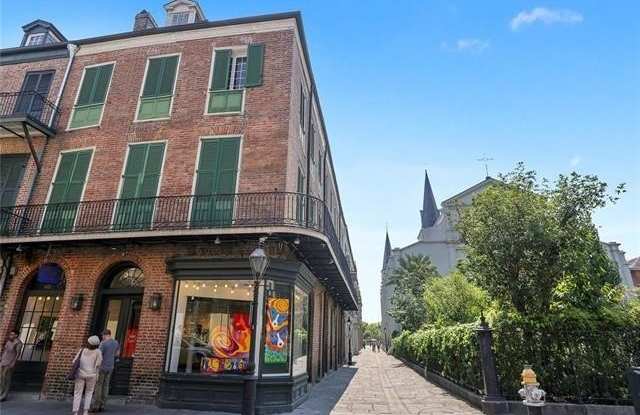 637 PERE ANTOINE Alley photos photos