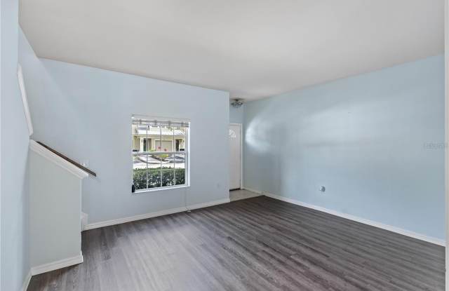 7718 PLANTATION CIRCLE Gallery 4