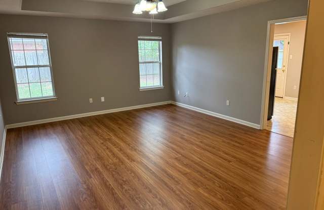 1700 Longfellow Dr., Conway AR 72034 - Nice 3br 2ba w/2 car garage & fenced yard Gallery 3