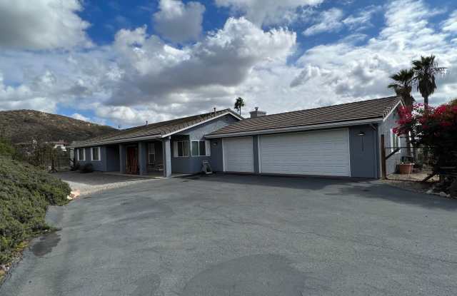 Single Story House in Valley Center - 11362 Pala Loma Drive, San Diego County, CA 92082