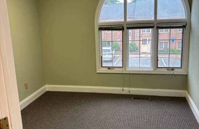 7002 EVERGREEN COURT photos photos