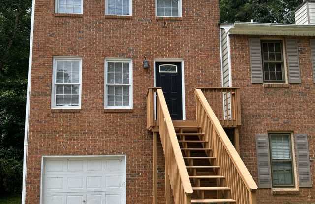 MORE PICTURES COMING SOON! Spacious 3 Bedroom 3.5 Bathroom Townhome photos photos