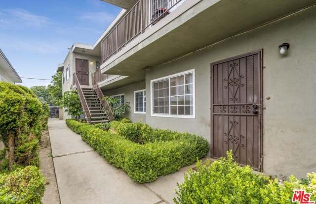 2448 Boulder St photos photos