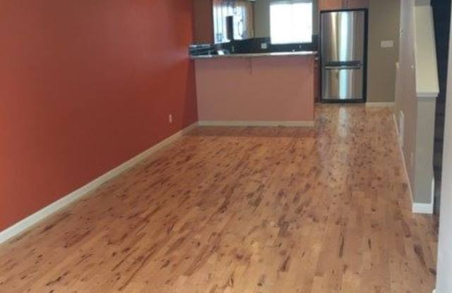 14015 35th Avenue NE  Unit#B Gallery 2