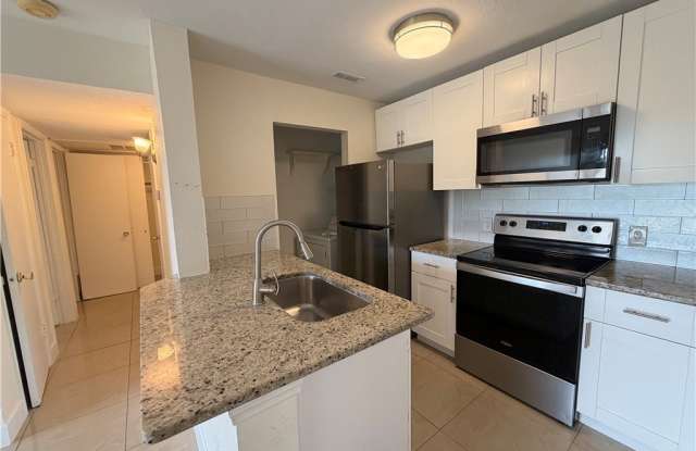 2929 Winkler Avenue Gallery 4