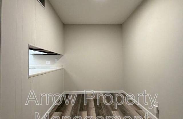 515 N 13th Street-101 Gallery 4