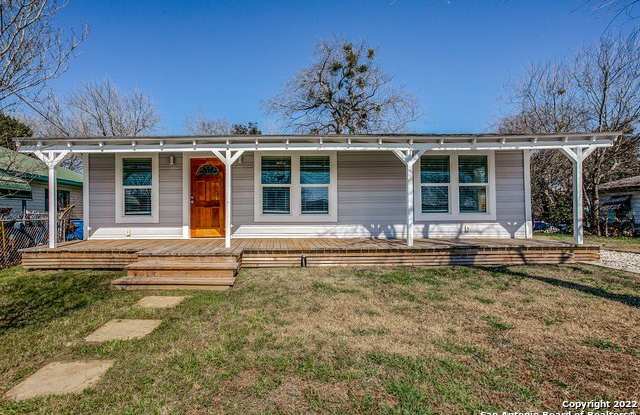 311 CLARENCE ST photos photos