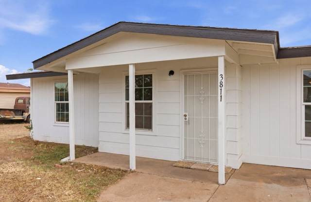 3811 Cedar Spring Gallery 3