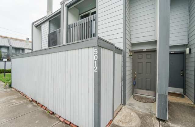 5012 Glenmont Drive - 5012 Glenmont Drive, Houston, TX 77081