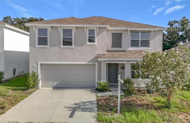 7737 ROSEWOOD GARDEN Loop Gallery 1
