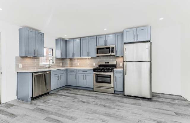 136  Cortlandt St photos photos