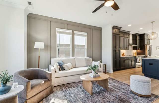 2 BR/2.5BA | Modern Townhome| 2-Car Garage + rooftop terrace Gallery 4