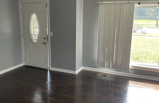1619 Oakton St photos photos