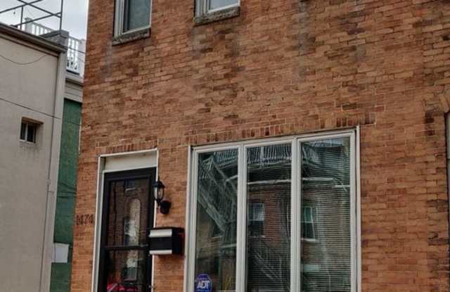 Chamring 2-Bedroom Locust Point Townhome w/ Deck photos photos