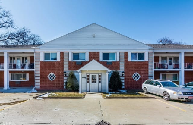 1719 GROVE Street - 1719 Grove Street, Glenview, IL 60025