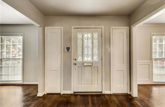 4323 Crowley Drive Gallery 3