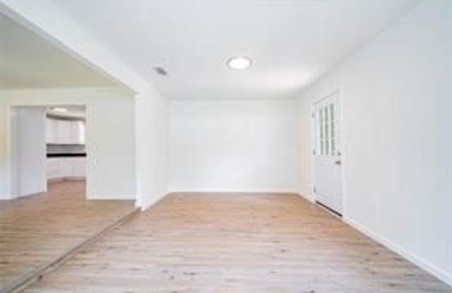 1109 Booker Avenue Gallery 4