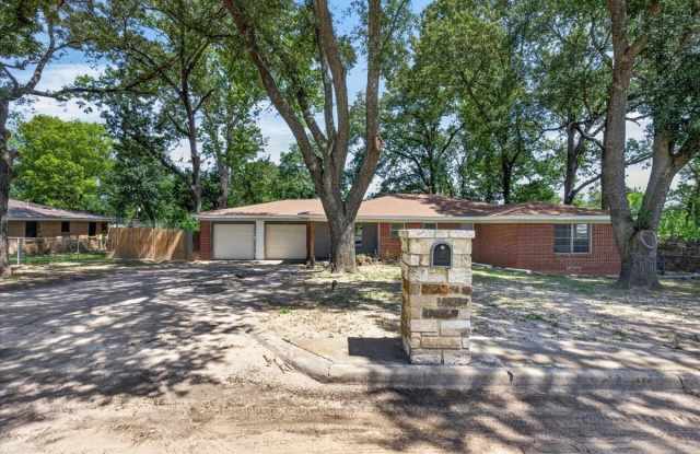 925 Maryland Drive Gallery 1