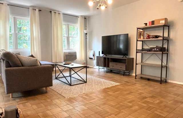 3302 CORYELL LANE Gallery 2