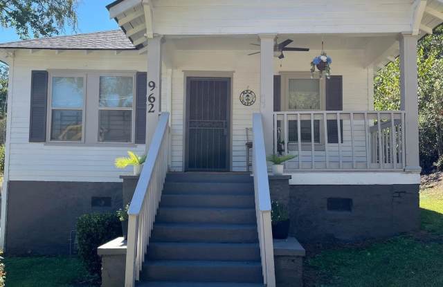 962 Division Street NW photos photos