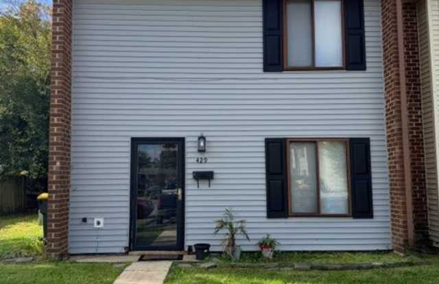 429 Summer Park Crescent - 1 Gallery 1