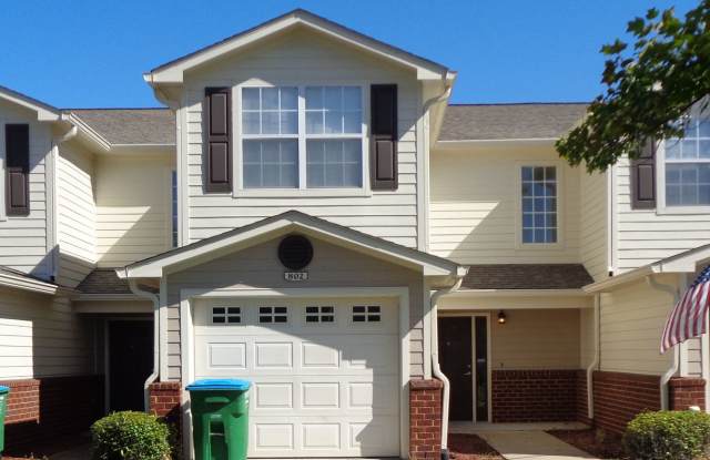 Great Location / Close to Hwy 85  I-10 - 802 Majestic Drive, Crestview, FL 32536