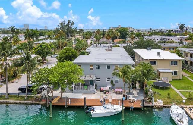 1905 Calais Dr photos photos