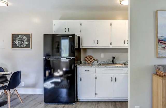 The Lily Grace Apartments Gallery 3