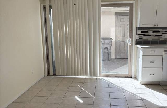 4747 North Woodrow Avenue #140 - 1 Gallery 4