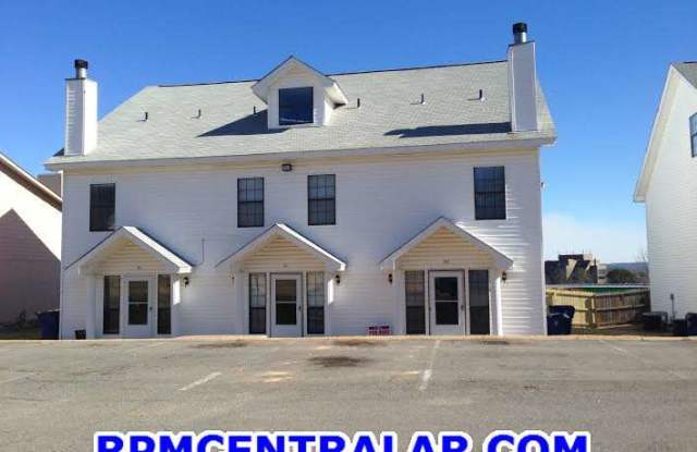 22 Edgehill Cove, Maumelle AR 72113 - Updated 3br 2.5ba 3 story townhome Gallery 1