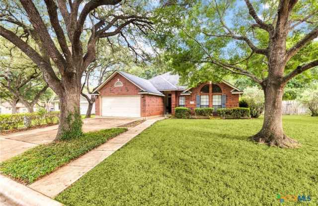 1502 Oak Knoll Lane photos photos