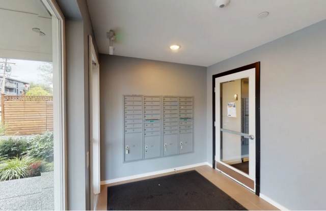 Contemporary Studios in Desirable Ballard Neighborhood! Gallery 4