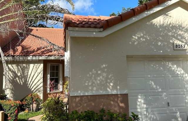 8265 NW 70th St - 8265 Northwest 70th Street, Tamarac, FL 33321