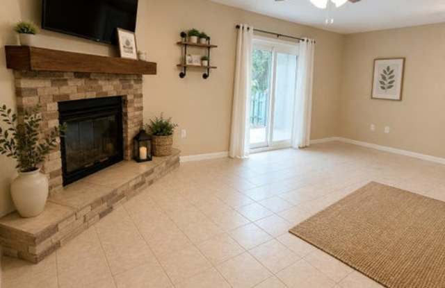 1819 Valparaiso Boulevard - 1 Gallery 4