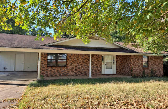 707 Louise St photos photos