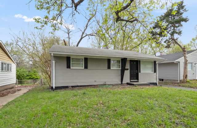 Spacious 3-Bedroom Home with Bonus Room in Basement – Bellefontaine Neighbors – $1,600/mo – Move-In Ready – Section 8 Welcome photos photos