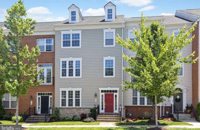 511 SPECTATOR AVENUE - 511 Spectator Avenue, Summerfield, MD 20785