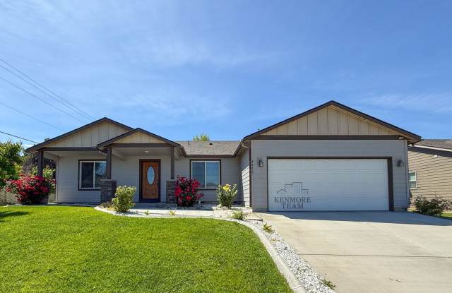 4 Bedroom, 2 Bath Home in Southeast Kennewick photos photos